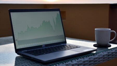 8 Best Laptops for Crypto Trading – Editor’s Choice